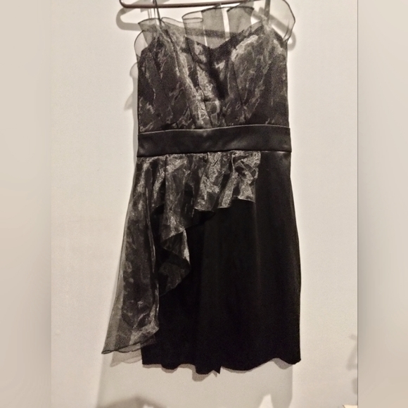 NWT Christian Siriano black mini dress - Picture 3 of 10